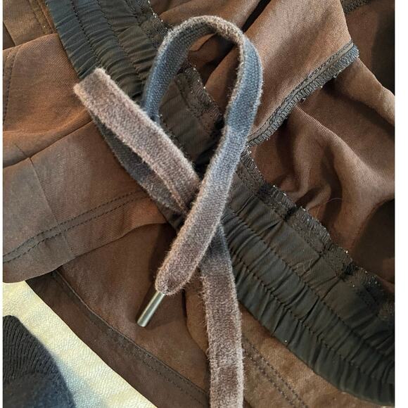 James Perse Yosemite Performance Shorts - 1 (S) - Picture 7 of 7